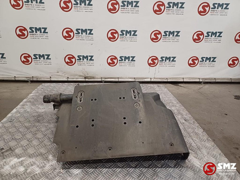 Renault Occ spatbord rechts Renault - Karosseri og udvendig for Lastbil: billede 1 Renault Occ spatbord rechts Renault - Karosseri og udvendig for Lastbil: billede 1