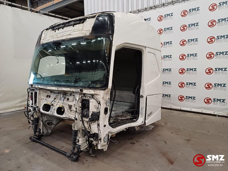 Volvo Occ Cabine Volvo FH4 met schade - Førerhus og interiør for Lastbil: billede 2 Volvo Occ Cabine Volvo FH4 met schade - Førerhus og interiør for Lastbil: billede 2