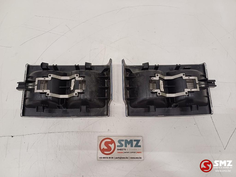 Volvo Occ binnenverlichting links + rechts Volvo - Førerhus og interiør for Lastbil: billede 2 Volvo Occ binnenverlichting links + rechts Volvo - Førerhus og interiør for Lastbil: billede 2