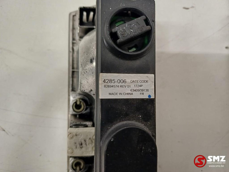 Volvo Occ set cabineverlichting deur + dak + binnen L/R - Førerhus og interiør for Lastbil: billede 4 Volvo Occ set cabineverlichting deur + dak + binnen L/R - Førerhus og interiør for Lastbil: billede 4