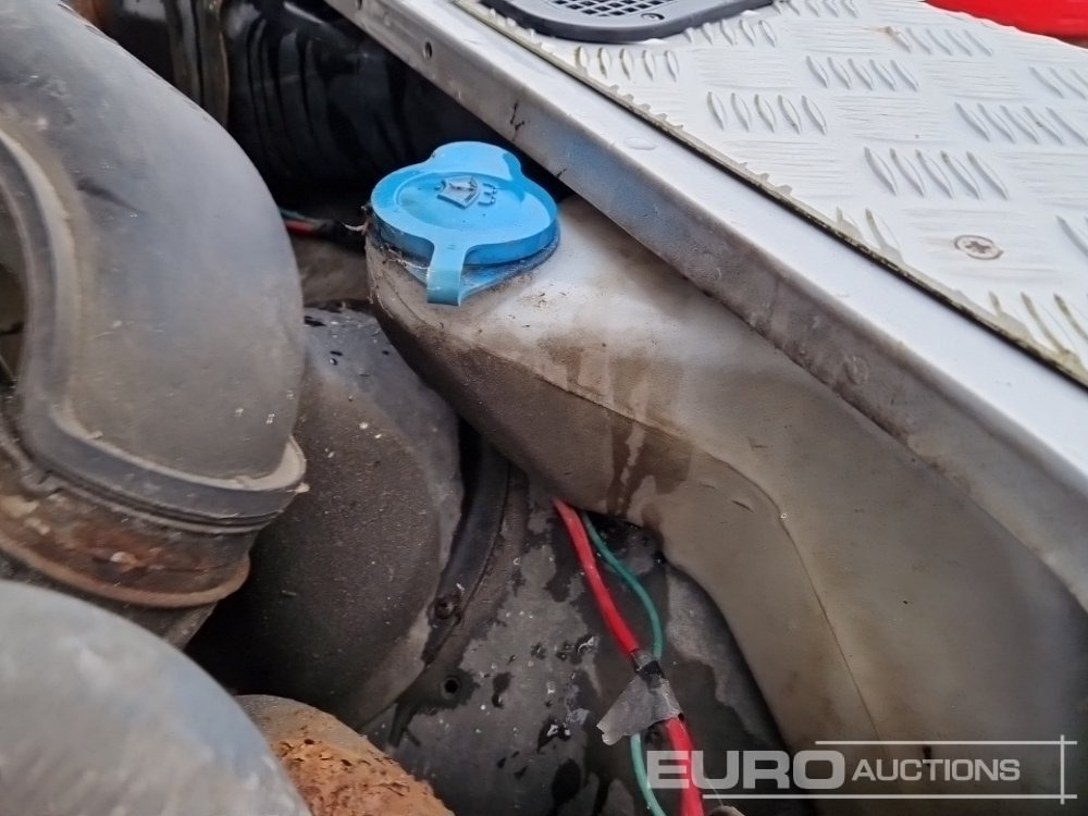 SUV 2002 Land Rover Defender 90: billede 16