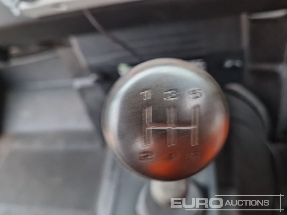 SUV 2002 Land Rover Defender 90: billede 30