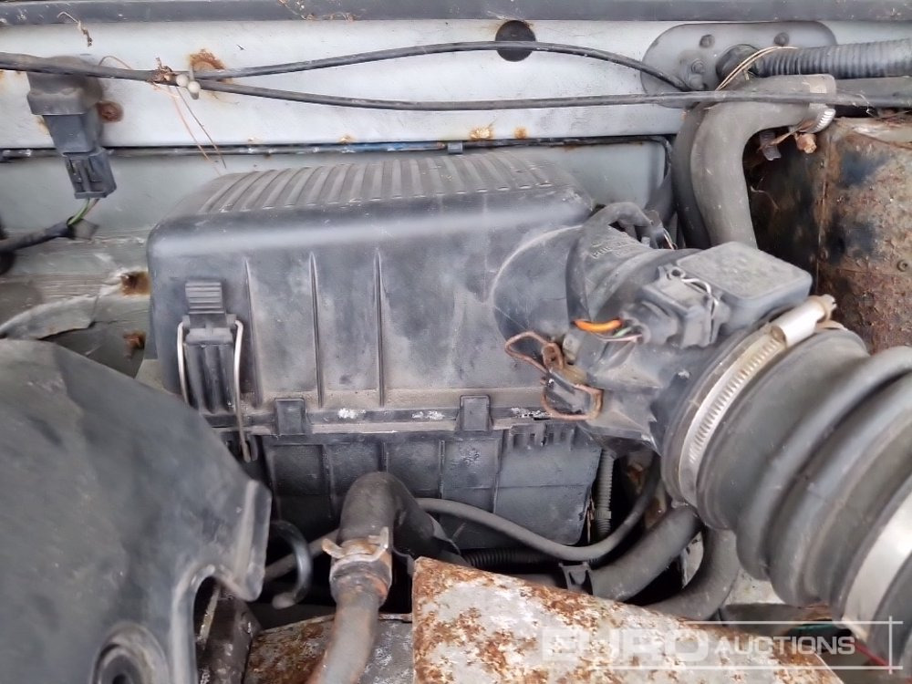 SUV 2002 Land Rover Defender 90: billede 14