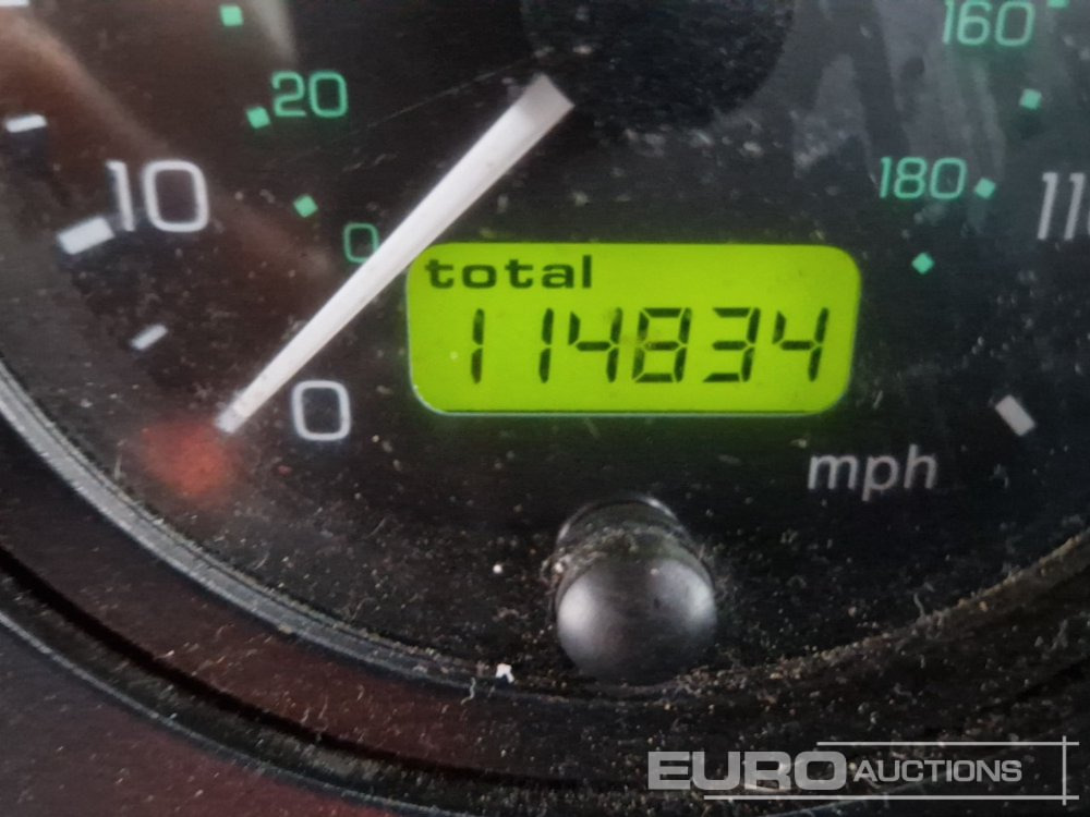 SUV 2002 Land Rover Defender 90: billede 41