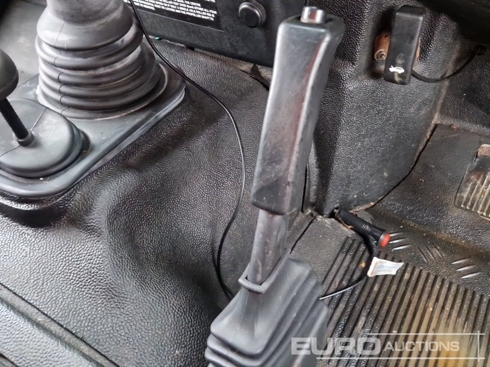 SUV 2002 Land Rover Defender 90: billede 35