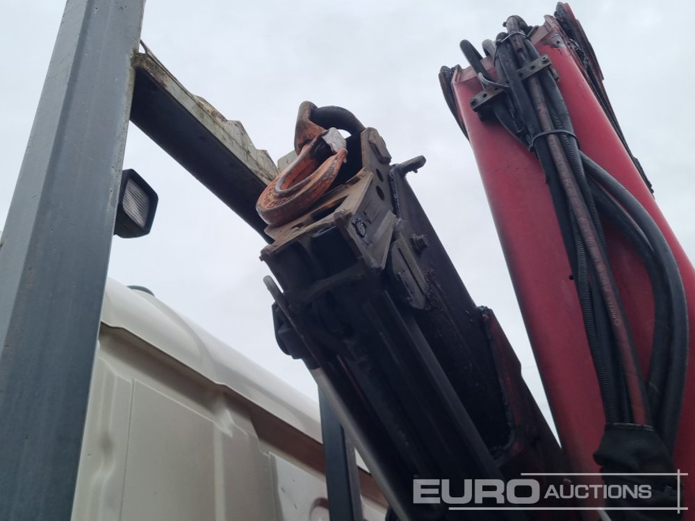 Lastbil med lad til transportering tungemaskiner 2009 Scania P310: billede 24 Lastbil med lad til transportering tungemaskiner 2009 Scania P310: billede 24