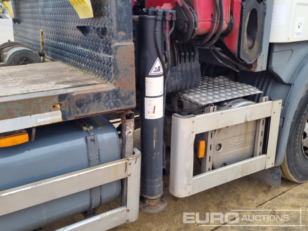 Lastbil med lad til transportering tungemaskiner 2009 Scania P310: billede 15 Lastbil med lad til transportering tungemaskiner 2009 Scania P310: billede 15