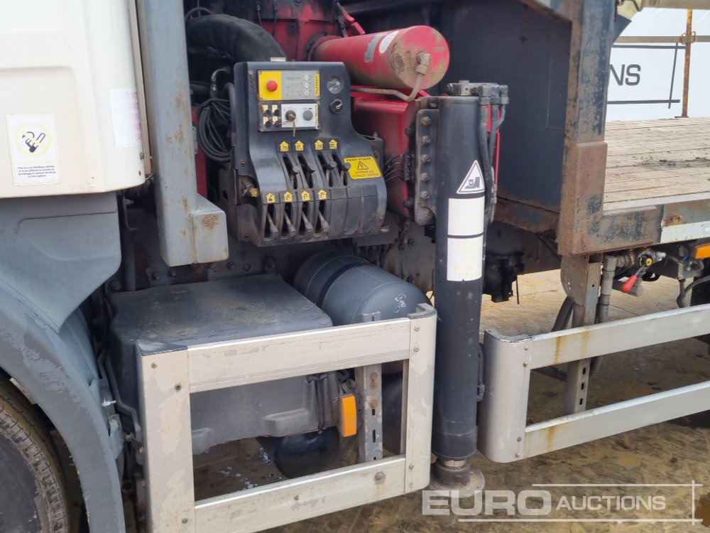 Lastbil med lad til transportering tungemaskiner 2009 Scania P310: billede 20 Lastbil med lad til transportering tungemaskiner 2009 Scania P310: billede 20