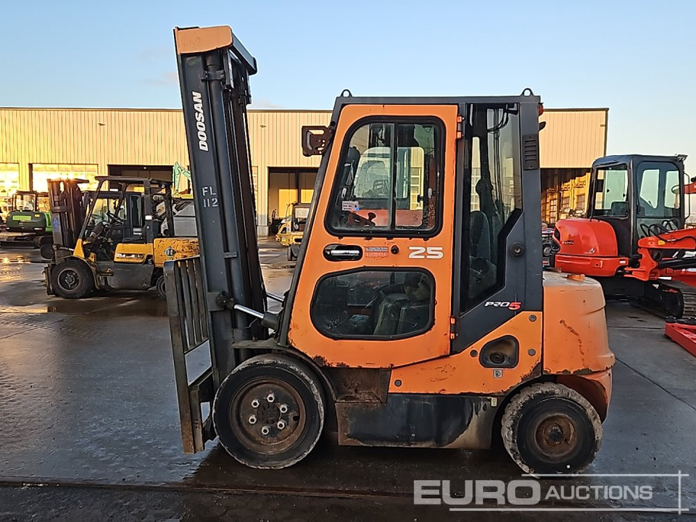 2011 Doosan D25S-5 - Diesel gaffeltruck: billede 2 2011 Doosan D25S-5 - Diesel gaffeltruck: billede 2