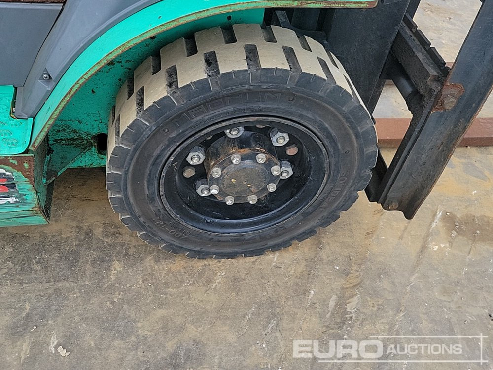 Gaffeltruck 2013 Mitsubishi FG25N: billede 12