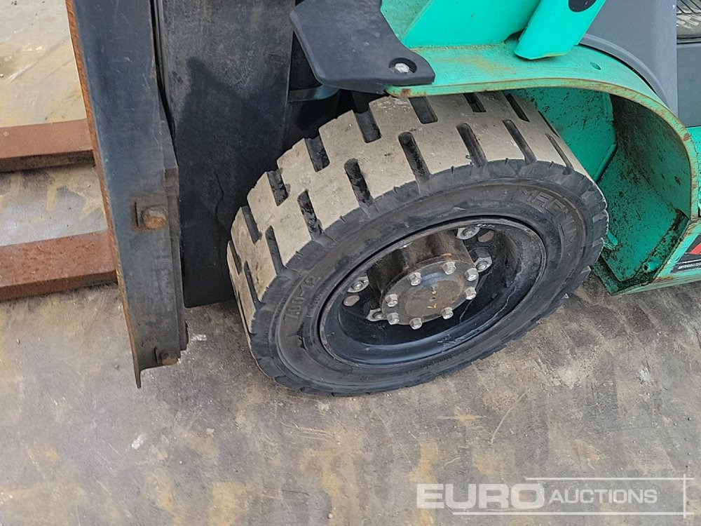 Gaffeltruck 2013 Mitsubishi FG25N: billede 9