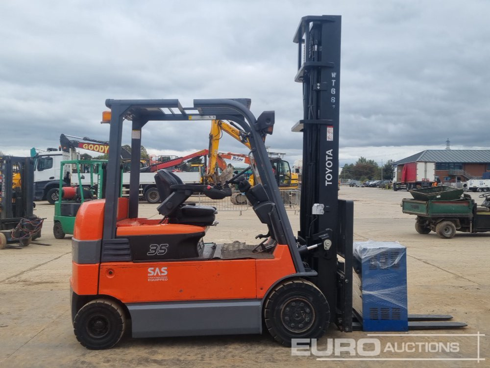 Gaffeltruck 2013 Toyota 7FBMF35: billede 6