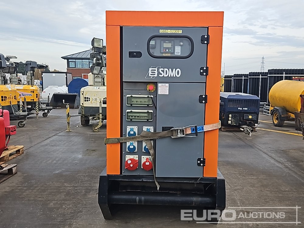 2016 SDMO R110C3 - Strømgenerator: billede 2 2016 SDMO R110C3 - Strømgenerator: billede 2