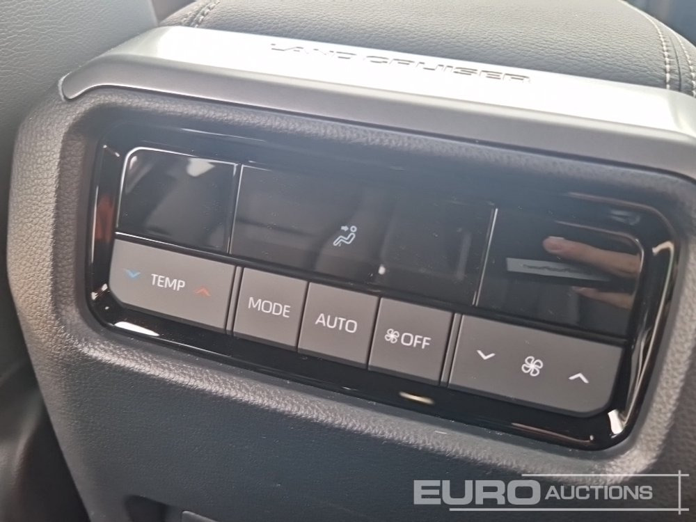 SUV 2024 Toyota Land Cruiser: billede 33