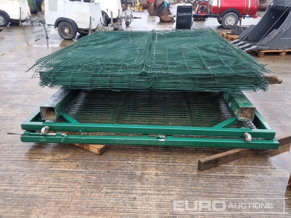 Bundle of Galvanised Fencing & Gate - Bygningsudstyr: billede 2 Bundle of Galvanised Fencing & Gate - Bygningsudstyr: billede 2