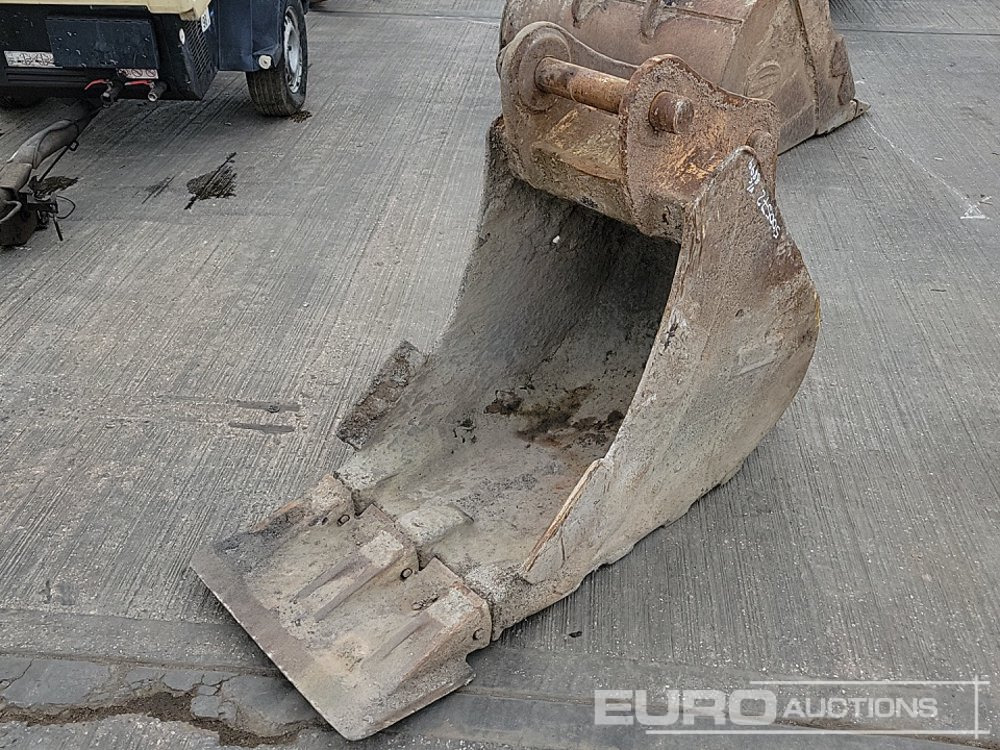 Case 24" Digging Bucket 65mm Pin to suit 13 Ton Excavator - Skovl: billede 1 Case 24" Digging Bucket 65mm Pin to suit 13 Ton Excavator - Skovl: billede 1