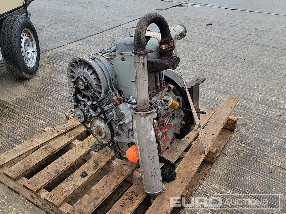 Deutz 2 Cylinder Engine - Motor: billede 1 Deutz 2 Cylinder Engine - Motor: billede 1