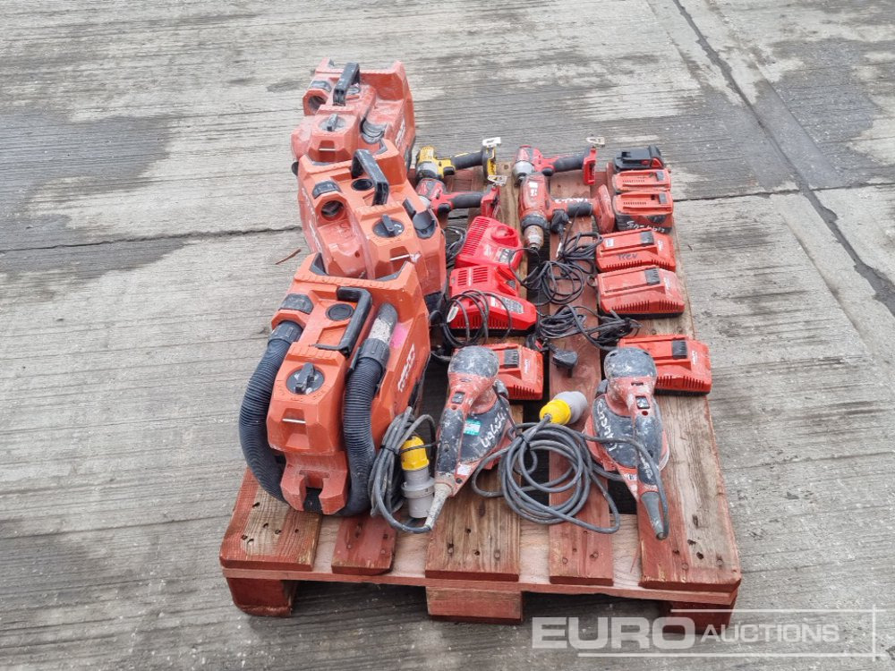 Bygningsudstyr Hilti Battery Vacuum (3 of), 110Volt Orbital Sander (2 of), Battery Drill, Battery (2 of), Charger (4 of), Milwaukee Battery Impact Wrench (2 of), Charger (2 of), Battery, DeWalt Battery Impact Wrench: billede 6