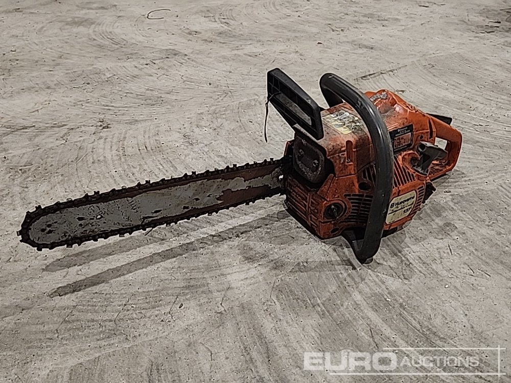 Husqvarna Petrol Chansaw - Værkstedsudstyr: billede 1 Husqvarna Petrol Chansaw - Værkstedsudstyr: billede 1