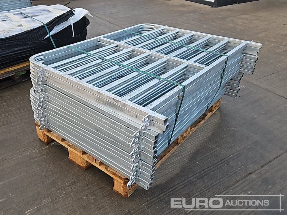 Unused 4' Galvanised Sheep Hurdle (16 of) - Landbrugsmaskine: billede 3 Unused 4' Galvanised Sheep Hurdle (16 of) - Landbrugsmaskine: billede 3