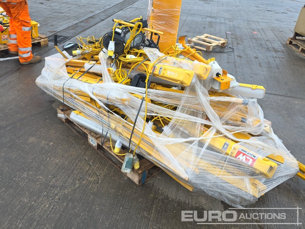 Pallet of 110 Volt Lighting - Bygningsudstyr: billede 2 Pallet of 110 Volt Lighting - Bygningsudstyr: billede 2