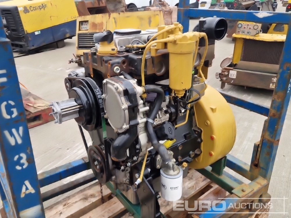 Perkins 3 Cylinder Engine - Motor: billede 1 Perkins 3 Cylinder Engine - Motor: billede 1