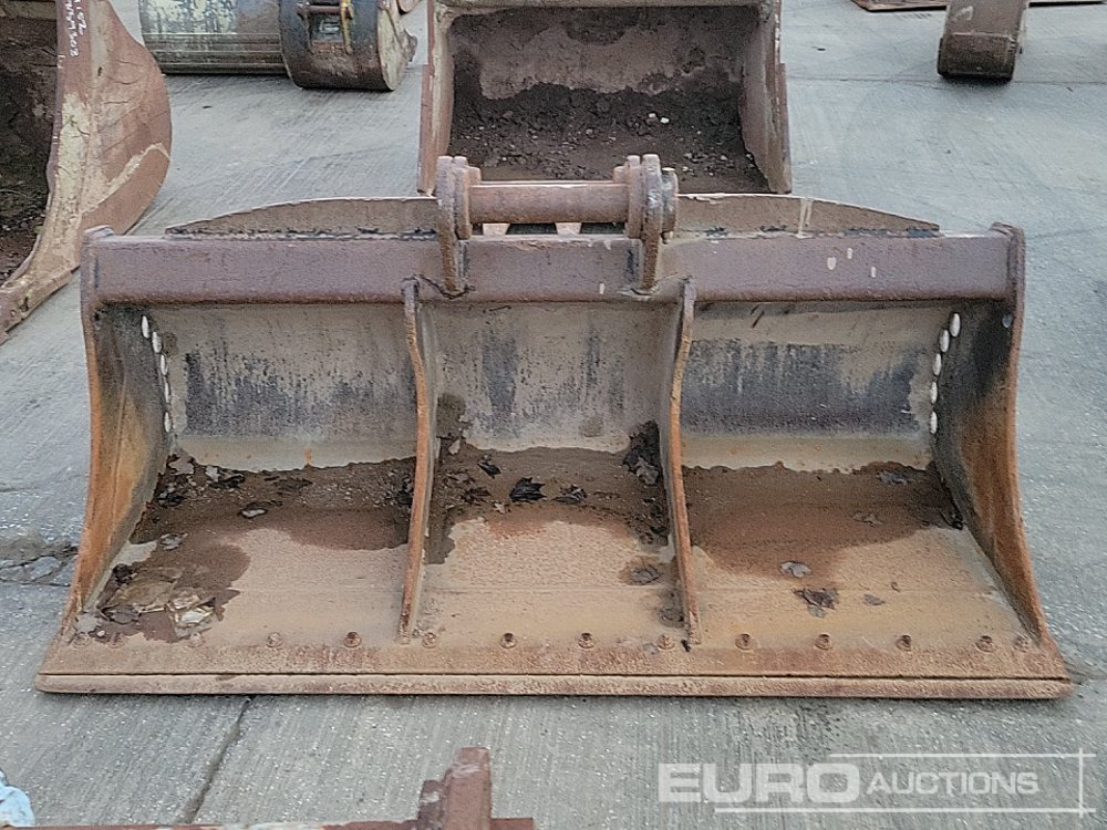 Rhinox 84" Ditching Bucket 80mm Pin to suit 20 Ton Excavator - Skovl: billede 2 Rhinox 84" Ditching Bucket 80mm Pin to suit 20 Ton Excavator - Skovl: billede 2