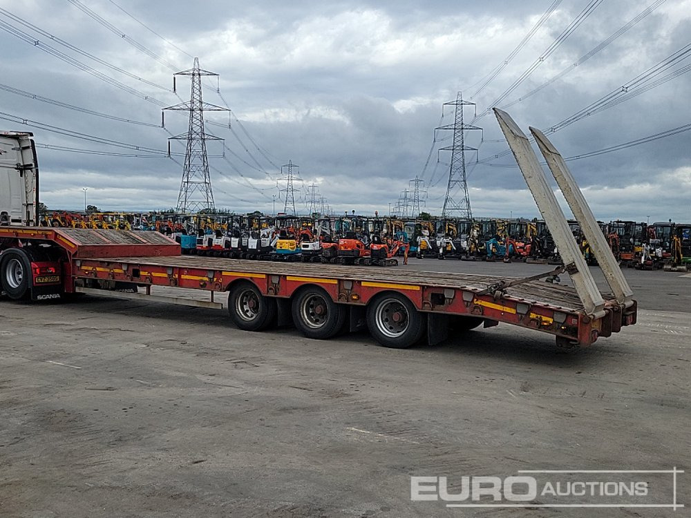 SDC Tri Axle Step Frame Low Loader Trailer, Out Riggers, Aluminum Ramps - Nedbygget platform sættevogn: billede 3 SDC Tri Axle Step Frame Low Loader Trailer, Out Riggers, Aluminum Ramps - Nedbygget platform sættevogn: billede 3