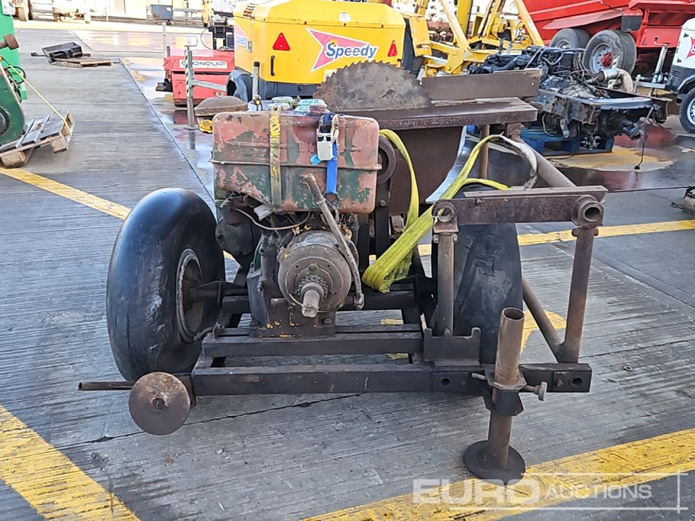 Single Axle Draw Table Saw, Lister Dursley Engine - Bygningsudstyr: billede 4 Single Axle Draw Table Saw, Lister Dursley Engine - Bygningsudstyr: billede 4
