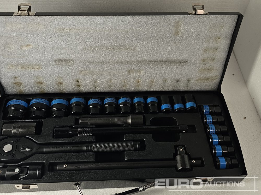 Unused 1/2" Socket & Rachet Set - Værkstedsudstyr: billede 1 Unused 1/2" Socket & Rachet Set - Værkstedsudstyr: billede 1