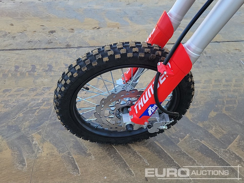 Motorcykel Unused 2025 Apollo Thunder 125cc Motorcross Bike, 14" Front, 12" Rear Tyres, Electric Start, Air Cooled, Hydraulic Suspension, Disc Brakes, Lighting Kit (UNASSEMBLED): billede 9 Motorcykel Unused 2025 Apollo Thunder 125cc Motorcross Bike, 14" Front, 12" Rear Tyres, Electric Start, Air Cooled, Hydraulic Suspension, Disc Brakes, Lighting Kit (UNASSEMBLED): billede 9