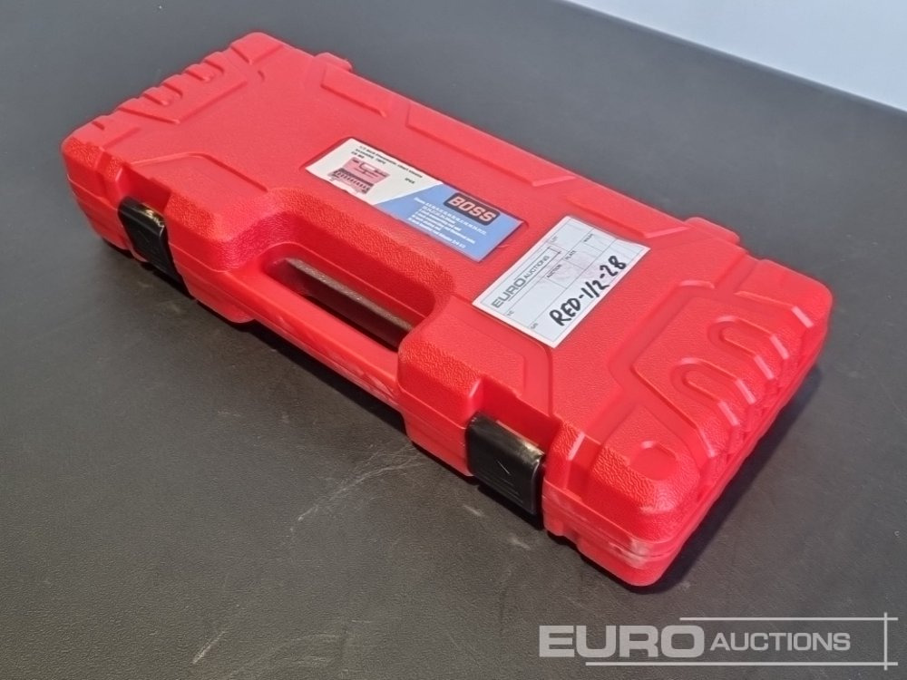 Unused Boss 1/2" 28pc Pneumatic Short Sleeve Socket Set, 3" Connecting Rod, 5" Connecting Rod Universal Joint, 10" Sliding Rod, 10" Bending Rod Adapter 3/4"-1/2" - Bygningsudstyr: billede 3 Unused Boss 1/2" 28pc Pneumatic Short Sleeve Socket Set, 3" Connecting Rod, 5" Connecting Rod Universal Joint, 10" Sliding Rod, 10" Bending Rod Adapter 3/4"-1/2" - Bygningsudstyr: billede 3