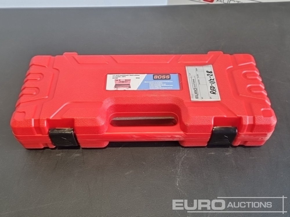 Unused Boss 1/2" 28pc Pneumatic Short Sleeve Socket Set, 3" Connecting Rod, 5" Connecting Rod Universal Joint, 10" Sliding Rod, 10" Bending Rod Adapter 3/4"-1/2" - Bygningsudstyr: billede 2 Unused Boss 1/2" 28pc Pneumatic Short Sleeve Socket Set, 3" Connecting Rod, 5" Connecting Rod Universal Joint, 10" Sliding Rod, 10" Bending Rod Adapter 3/4"-1/2" - Bygningsudstyr: billede 2