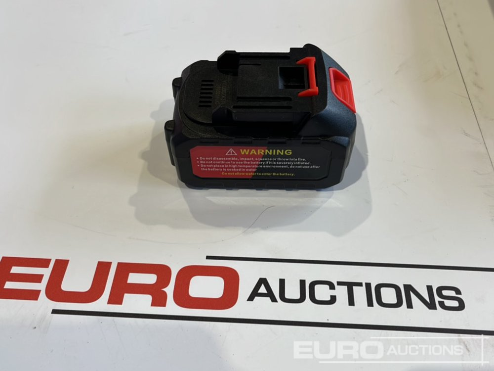 Bygningsudstyr Unused Boss 21 Volt Lithium Battery Cordless Grease Gun, 2 Batteries, Charger, Case, Shoulder Strap, Extension Pieces and Fittings: billede 8 Bygningsudstyr Unused Boss 21 Volt Lithium Battery Cordless Grease Gun, 2 Batteries, Charger, Case, Shoulder Strap, Extension Pieces and Fittings: billede 8