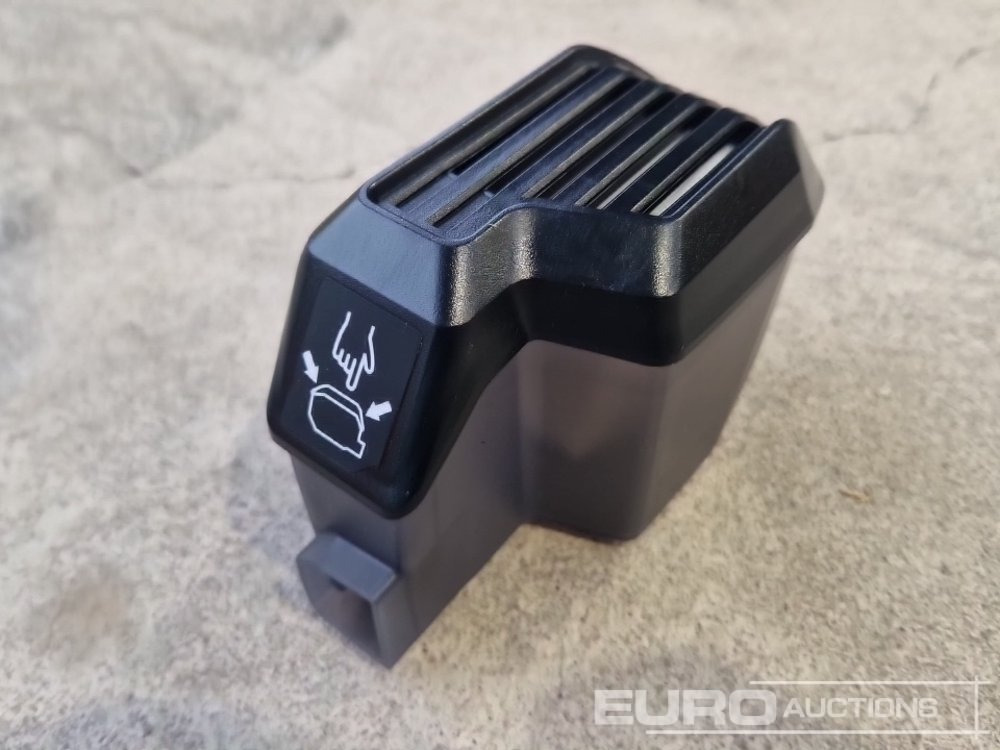 Bygningsudstyr Unused Milwaukee M18 BOS125-0 18V 125mm Random Orbit Sander (Body Only): billede 15