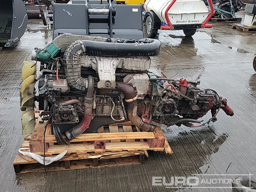 Volvo 6 Cylinder Engine, Gearbox - Motor: billede 2 Volvo 6 Cylinder Engine, Gearbox - Motor: billede 2
