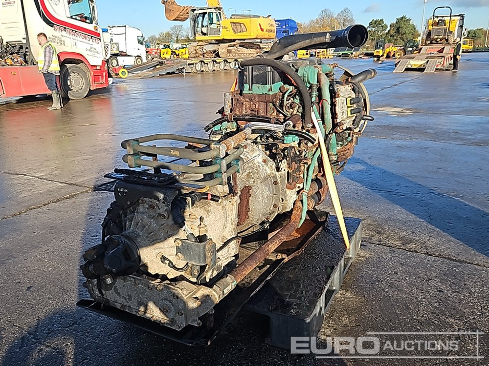 Volvo 6 Cylinder Engine, Gearbox - Motor: billede 1 Volvo 6 Cylinder Engine, Gearbox - Motor: billede 1