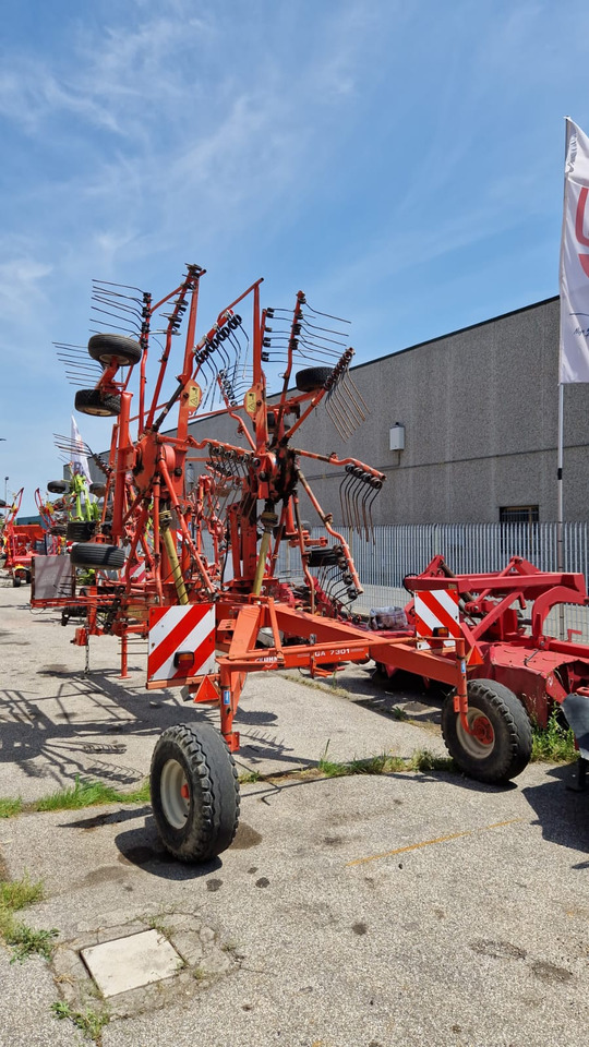 Ranghinatore usato Kuhn GA 7301 - Høvender: billede 3 Ranghinatore usato Kuhn GA 7301 - Høvender: billede 3