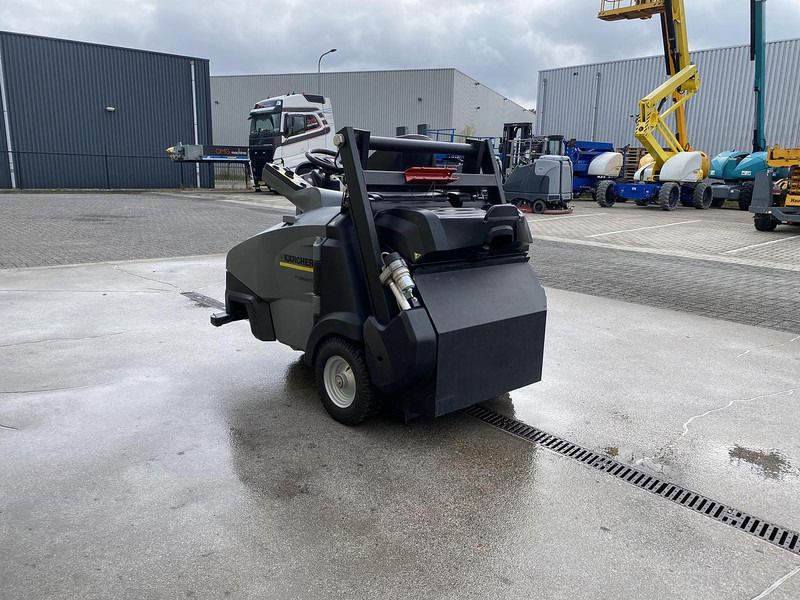 Kärcher KM 105/110 R Bp, Veegmachine, hoogkieper - Fejebil: billede 4 Kärcher KM 105/110 R Bp, Veegmachine, hoogkieper - Fejebil: billede 4