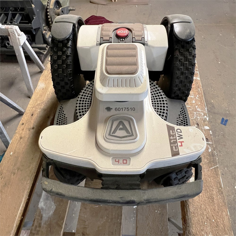 Ambrogio 4.0 Elite Premium - Plæneklipper: billede 1 Ambrogio 4.0 Elite Premium - Plæneklipper: billede 1