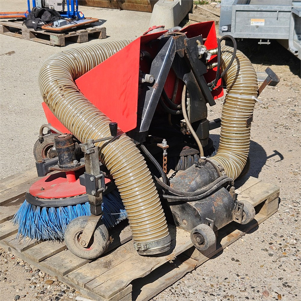 Egholm CFS 1000 - Børste til fejemaskiner: billede 3 Egholm CFS 1000 - Børste til fejemaskiner: billede 3