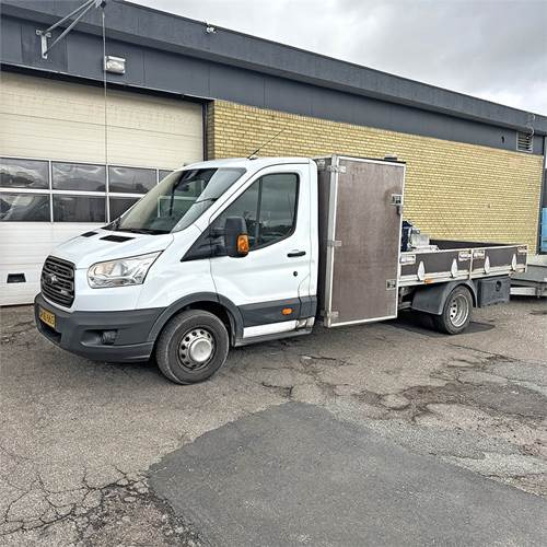 Ford Transit 2.2 TDCi (155HK) Chassis RWD Man - Lastbil med lad: billede 1 Ford Transit 2.2 TDCi (155HK) Chassis RWD Man - Lastbil med lad: billede 1