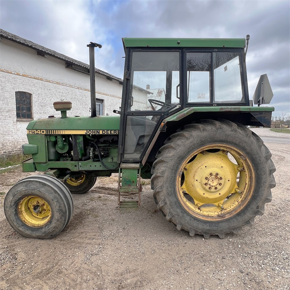 John Deere 2140 - Traktor: billede 2 John Deere 2140 - Traktor: billede 2