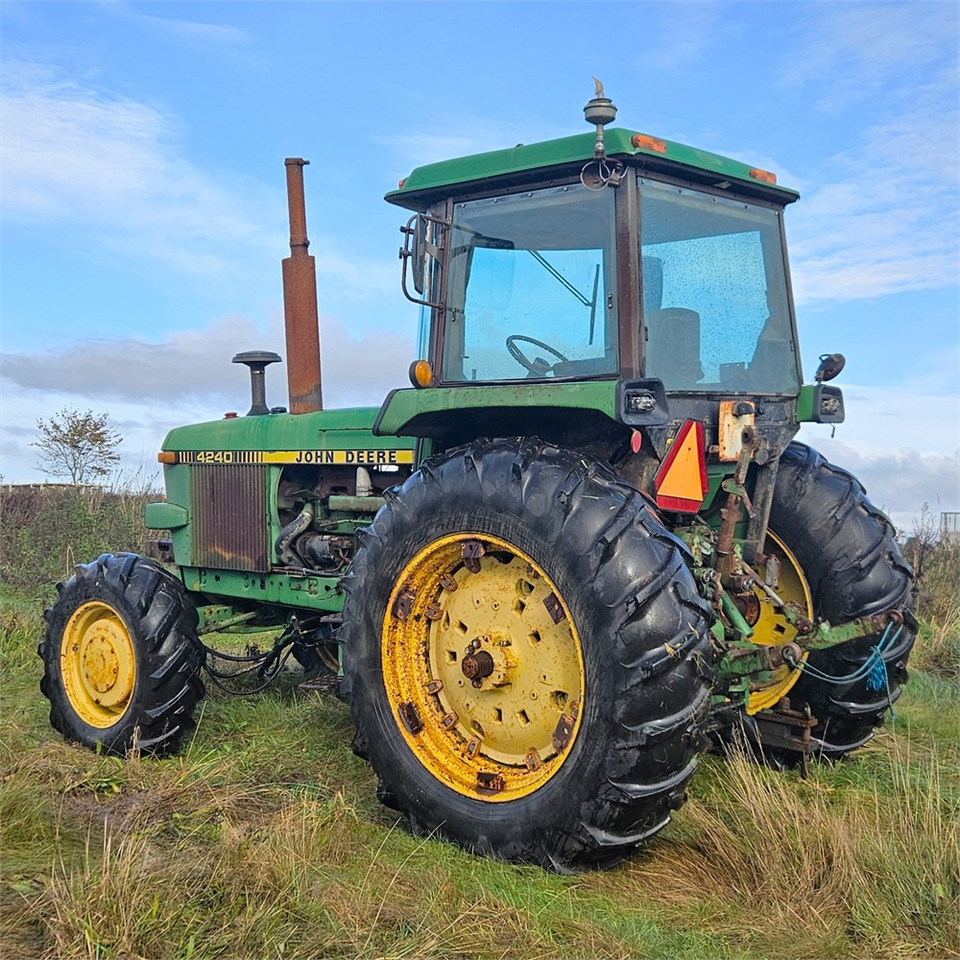 John Deere 4240 - Traktor: billede 5 John Deere 4240 - Traktor: billede 5