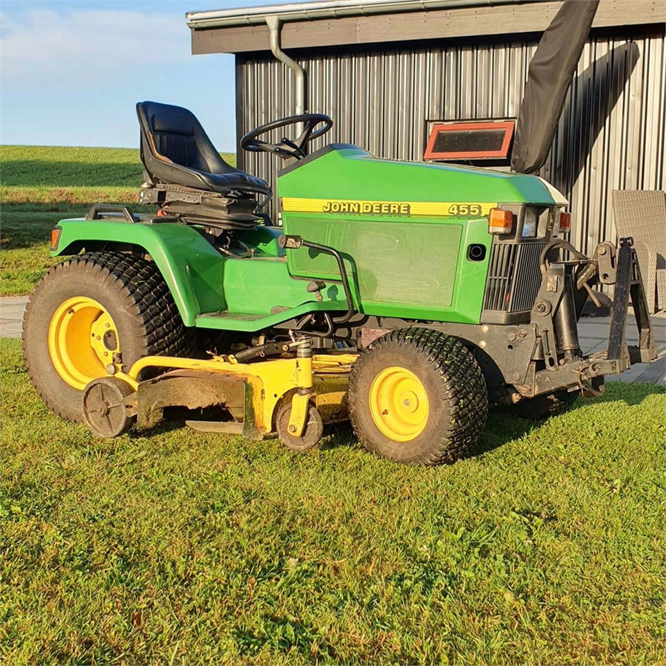John Deere 455 - Plæneklipper: billede 3 John Deere 455 - Plæneklipper: billede 3