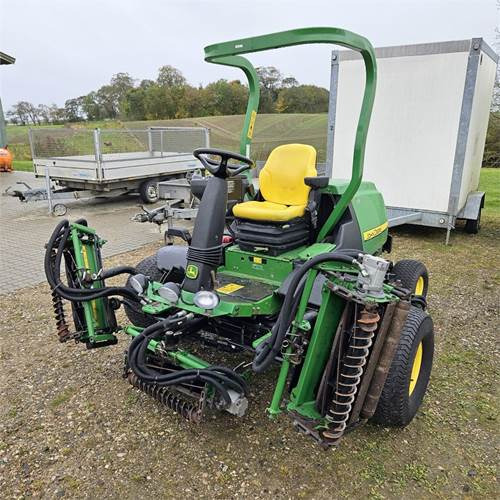 John Deere 7700 Precisioncut - Plæneklipper: billede 4 John Deere 7700 Precisioncut - Plæneklipper: billede 4