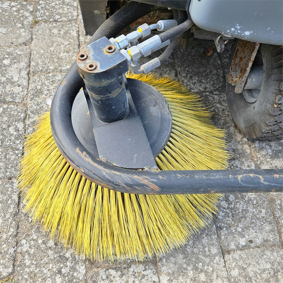 Kärcher Km 100/100 RG - Industriel fejemaskine: billede 3 Kärcher Km 100/100 RG - Industriel fejemaskine: billede 3