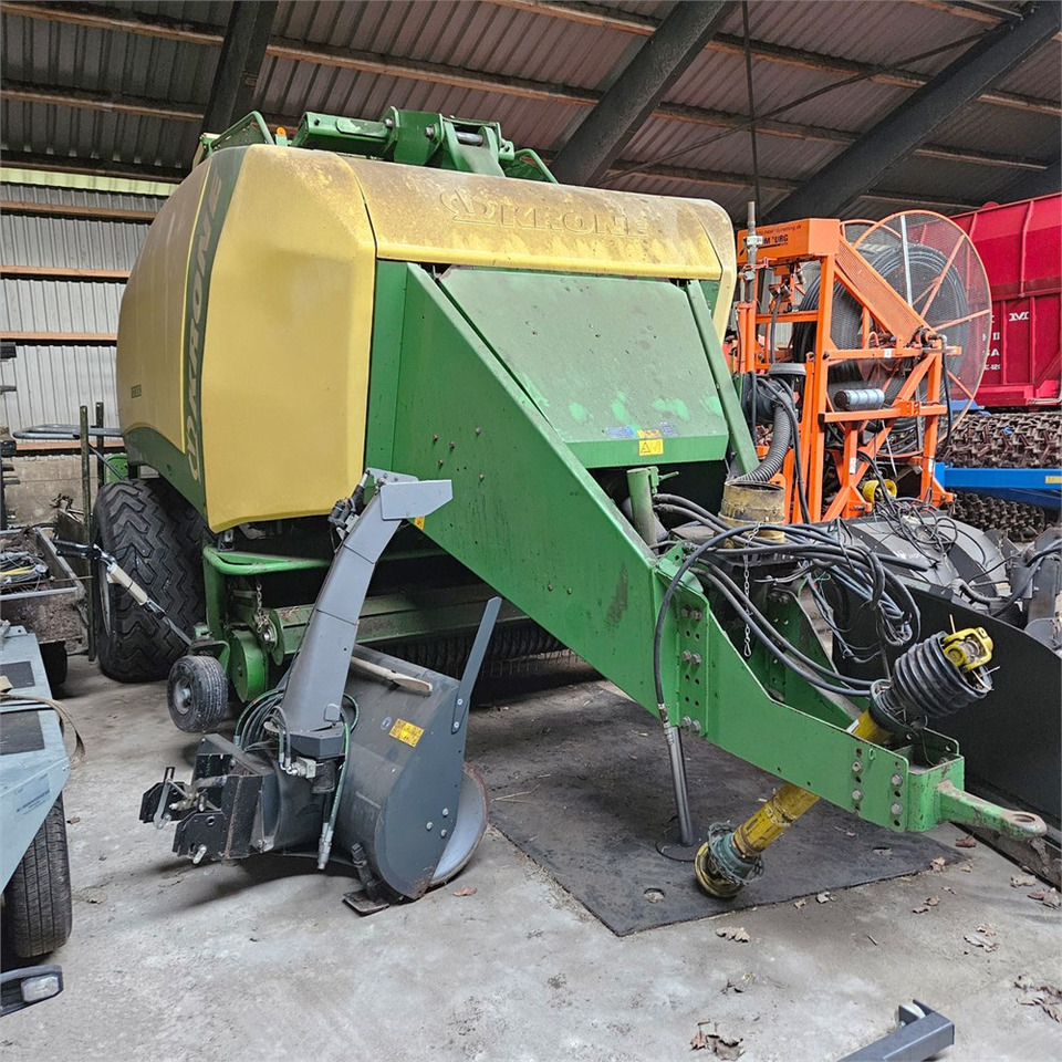 Krone Big Pack 12130 - Udstyr til hø: billede 2 Krone Big Pack 12130 - Udstyr til hø: billede 2