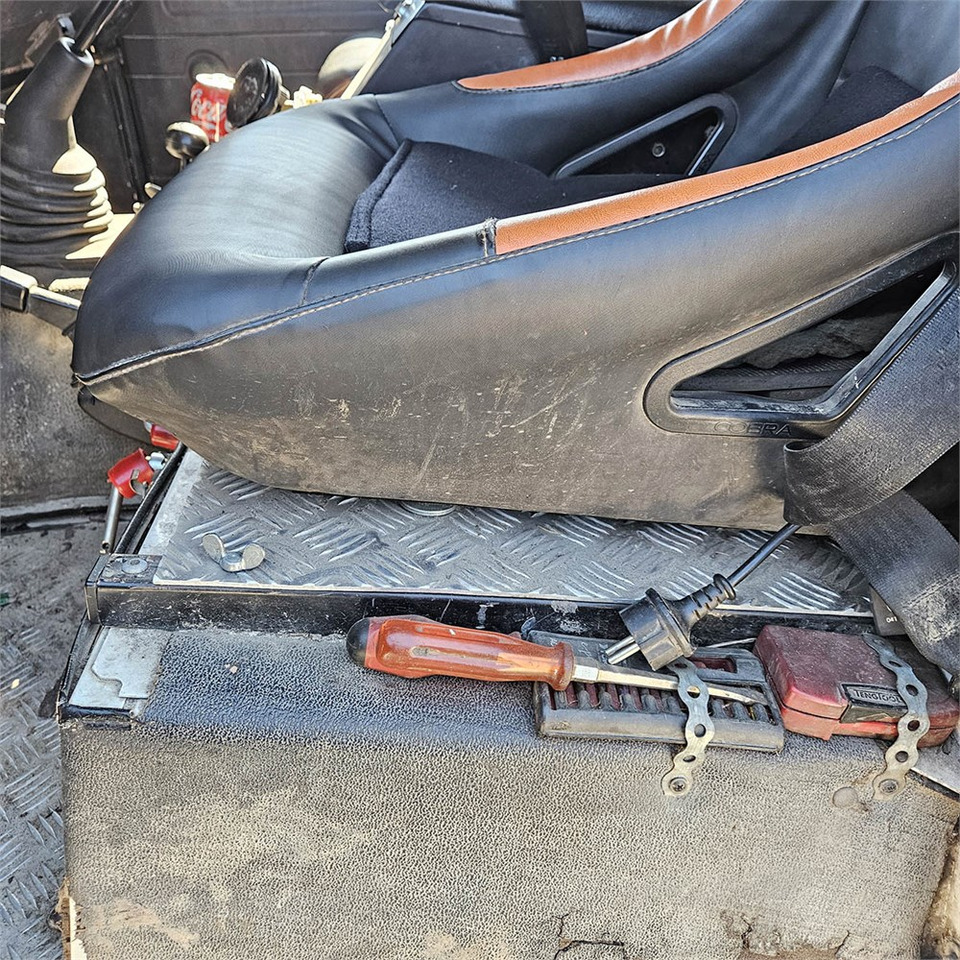 SUV Land Rover Defender 90: billede 18