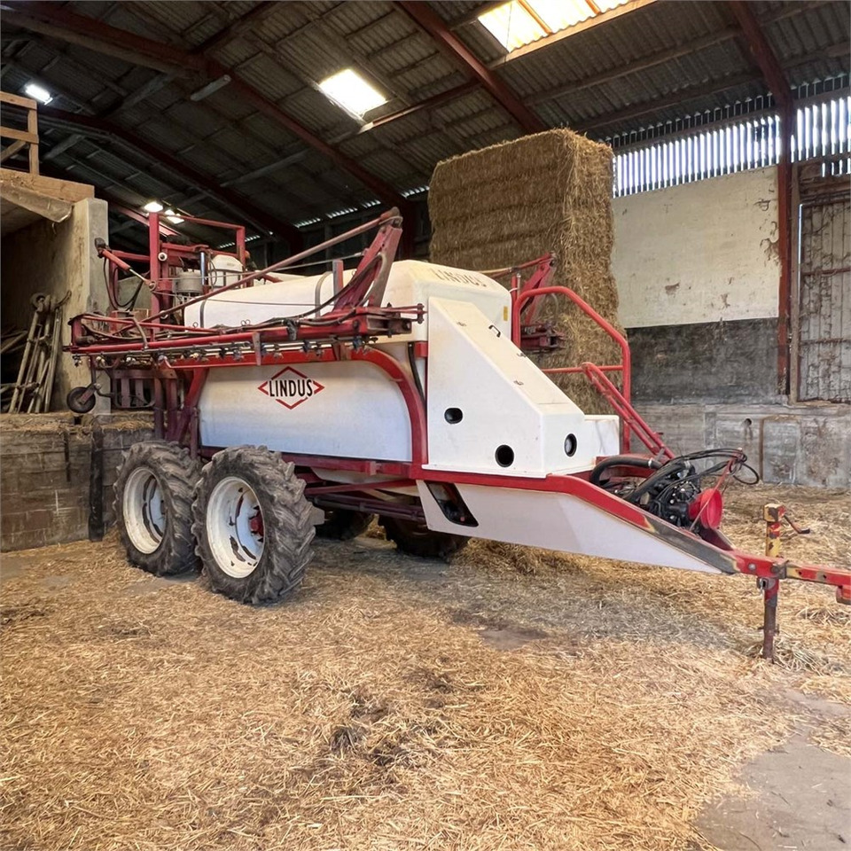 Lindus 4000-20 - Sprøjteudstyr: billede 2 Lindus 4000-20 - Sprøjteudstyr: billede 2